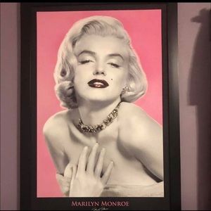 A Marilyn Monroe frame